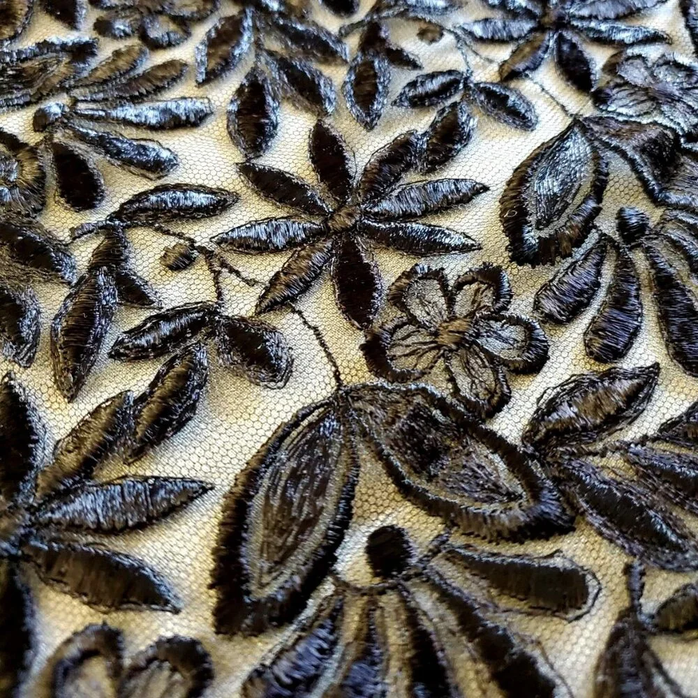 LACE EMBROIDERED FLORAL FABRIC BLACK NEW 70" x 38" CRAFT SEWING DECOR - Picture 6 of 6